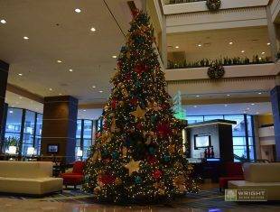 Commercial Interior Holiday Decorations 2